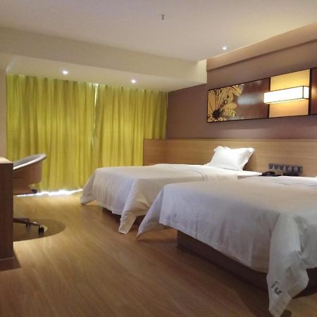 Iu Hotel Guiyang Jinyang Century City Shopping Center Chayuan Village Metro Vanke Zewnętrze zdjęcie